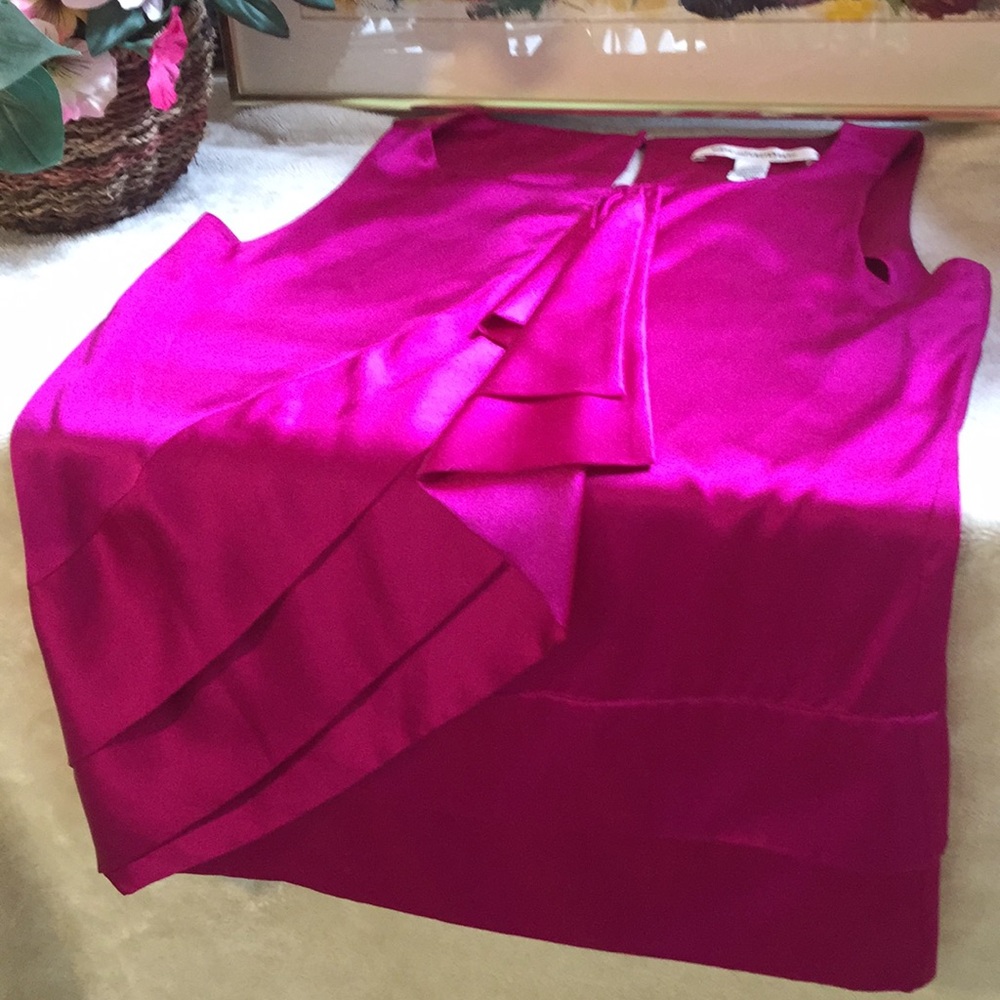 🥂🍾🥂100%Silk Diane Von Furstenberg Top